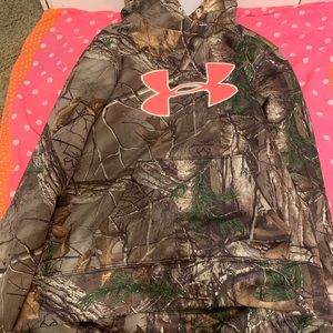 Camo under armour hoodie